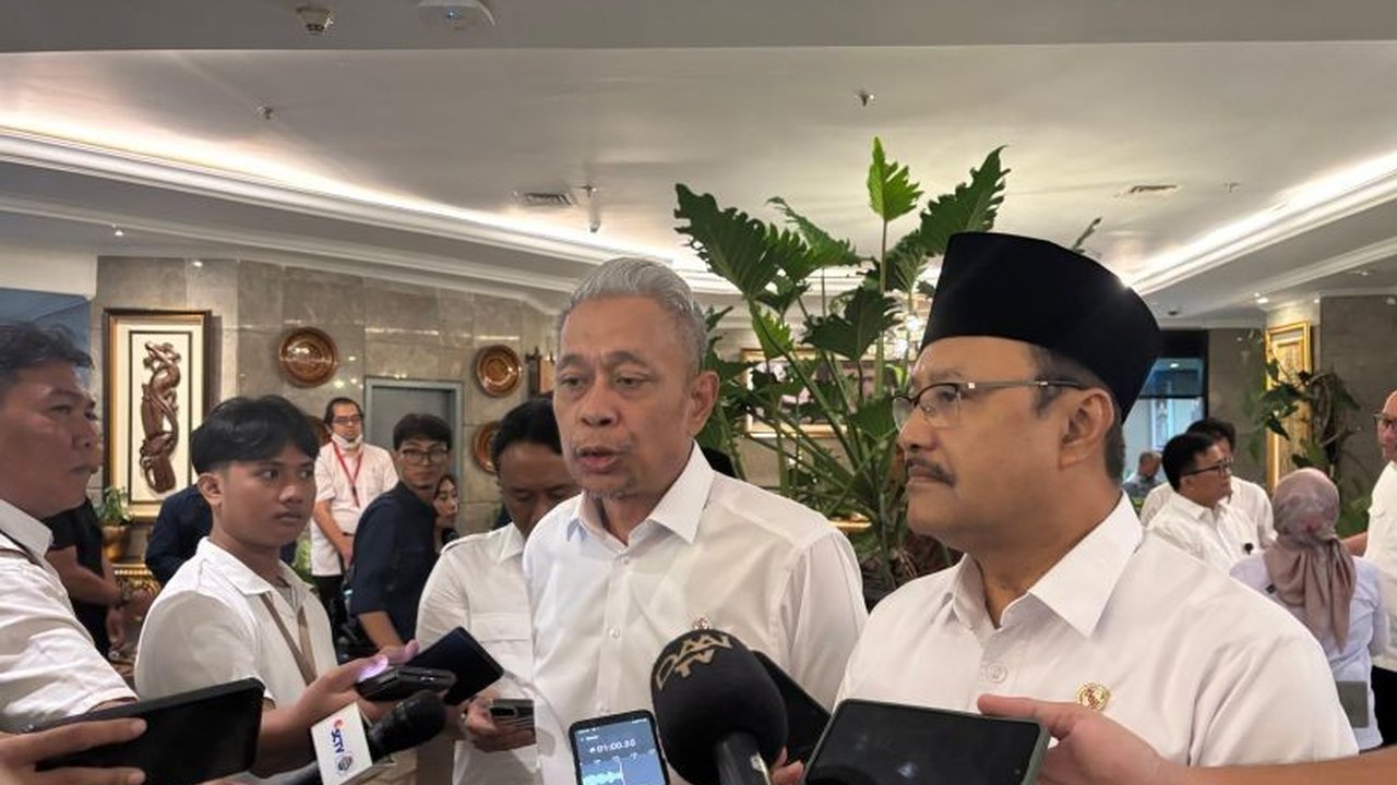 Menteri Sosial (Mensos) mengingatkan adanya potensi perubahan data Keluarga Penerima Manfaat (KPM) akibat penggunaan Data Tunggal Sosial Ekonomi (DTSE), yang berdampak pada penyaluran bantuan sosial.