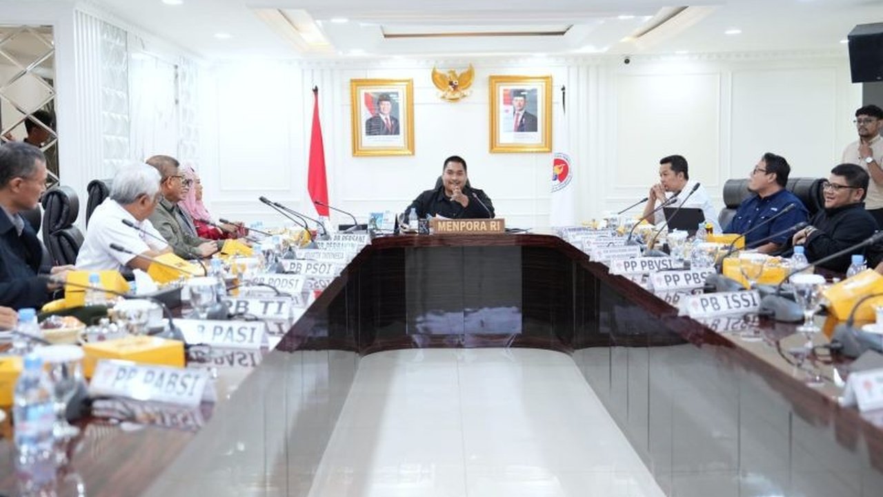 Menpora Dito Ariotedjo tegaskan target peningkatan prestasi olahraga Indonesia di Asian Games 2026 dan Olimpiade 2028,  dengan komitmen pemenuhan kebutuhan cabang olahraga dan akuntabilitas penggunaan dana.