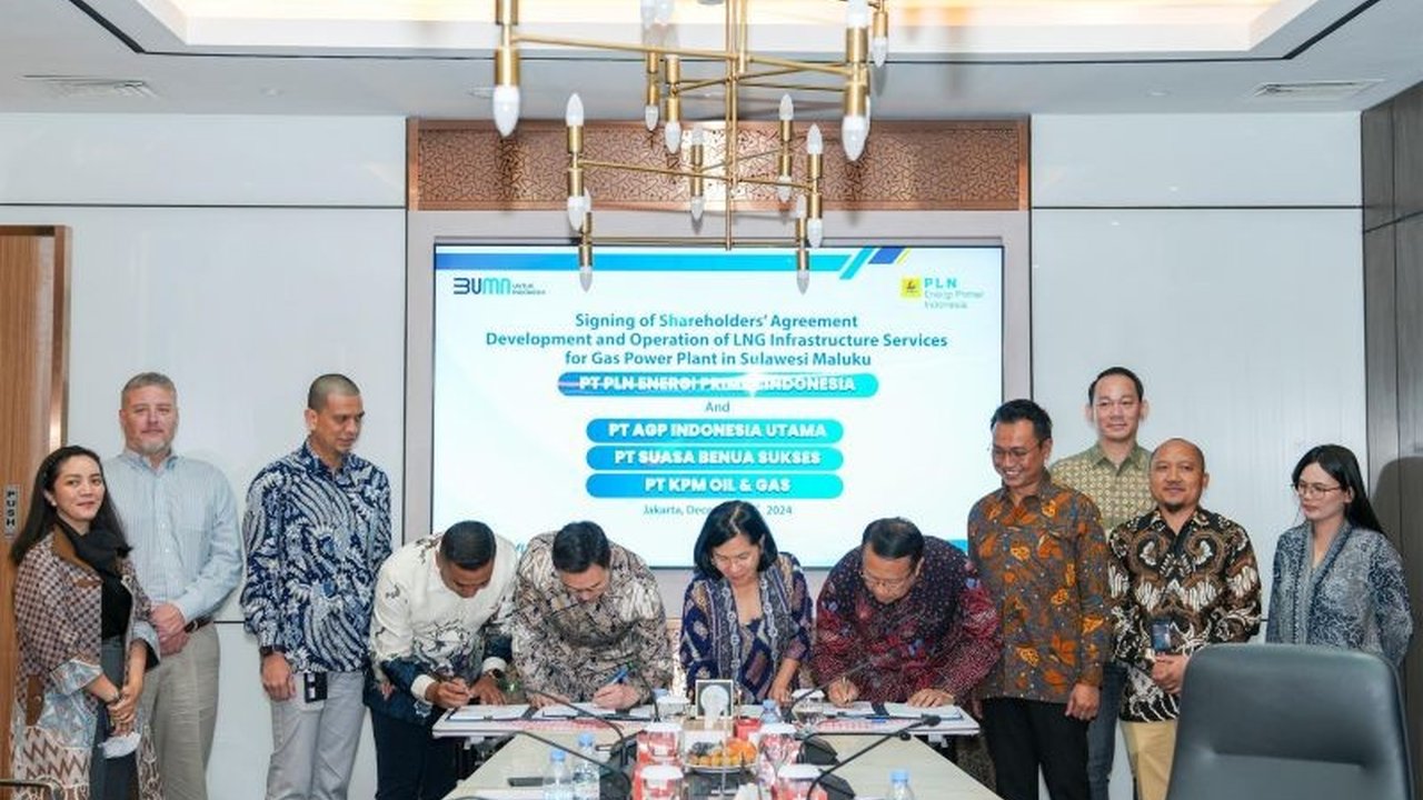 PLN EPI membentuk usaha patungan dengan tiga mitra untuk mengembangkan infrastruktur LNG di Sulawesi dan Maluku guna meningkatkan keandalan pasokan listrik dan mendukung transisi energi.