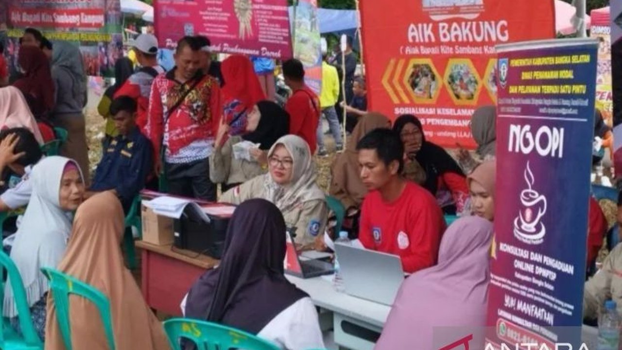 Pemkab Bangka Selatan menjalankan program 'Aik Bakung' untuk mendekatkan pelayanan publik kepada masyarakat, terbukti efektif dan mendapat antusiasme tinggi.