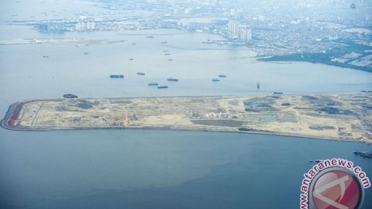 Menteri PU Dody Hanggodo mengumumkan integrasi proyek Giant Sea Wall Jakarta dengan program sanitasi dan penyediaan air bersih, selaras dengan arahan Presiden untuk pembangunan infrastruktur.