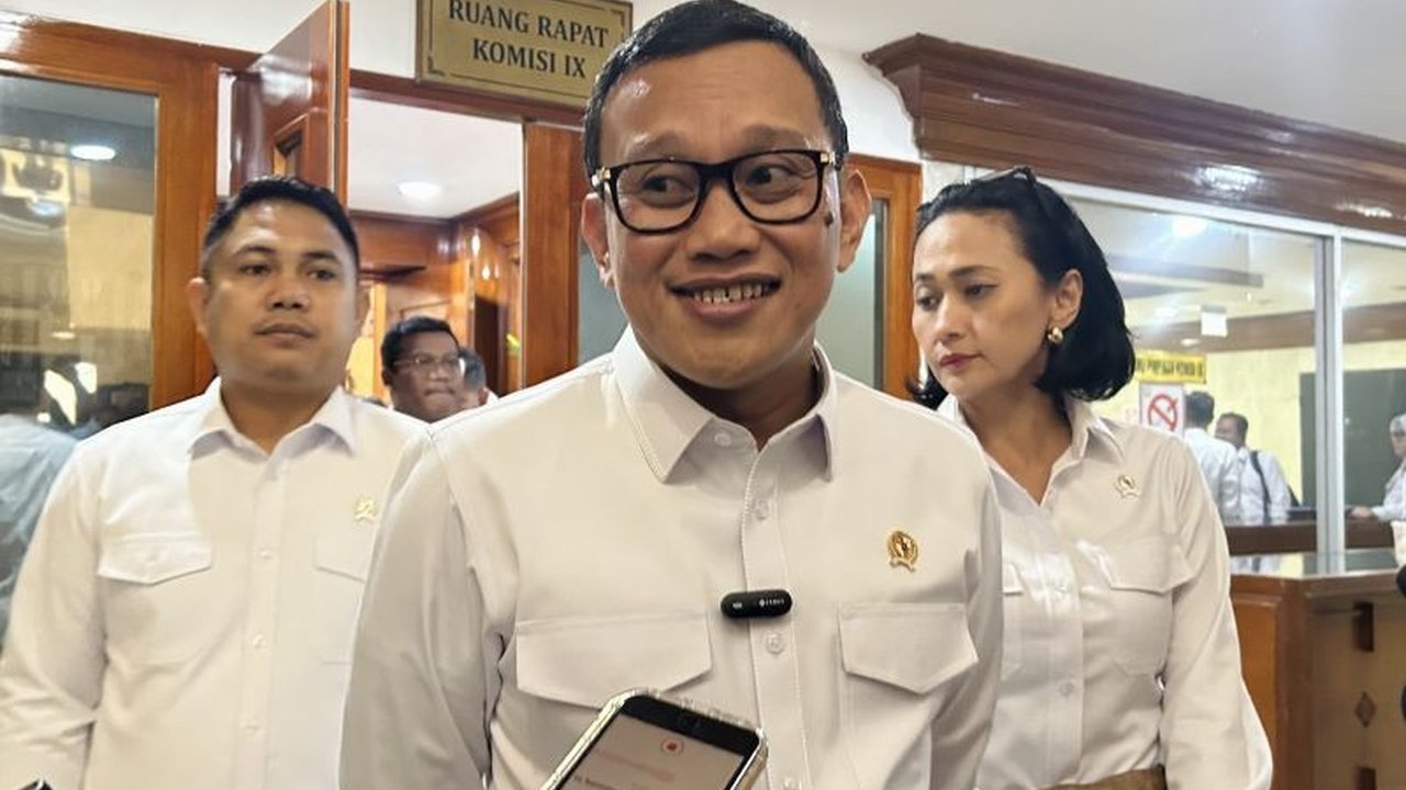 Indonesia berupaya memulangkan empat pekerja migran Indonesia (PMI) yang terjebak di Myanmar dengan melibatkan diplomasi bersama Thailand, setelah dua PMI berhasil dipulangkan.