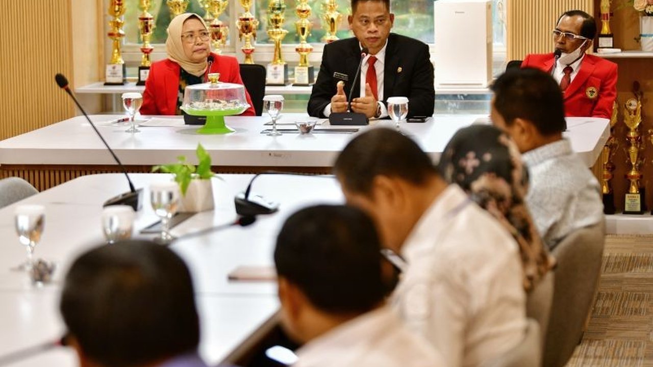 Pj Gubernur Sulawesi Selatan, Fadjry Djufry, berharap Fakultas Pertanian Unhas aktif mendampingi petani untuk mencapai swasembada pangan nasional yang dicanangkan Presiden Prabowo Subianto pada tahun ini.