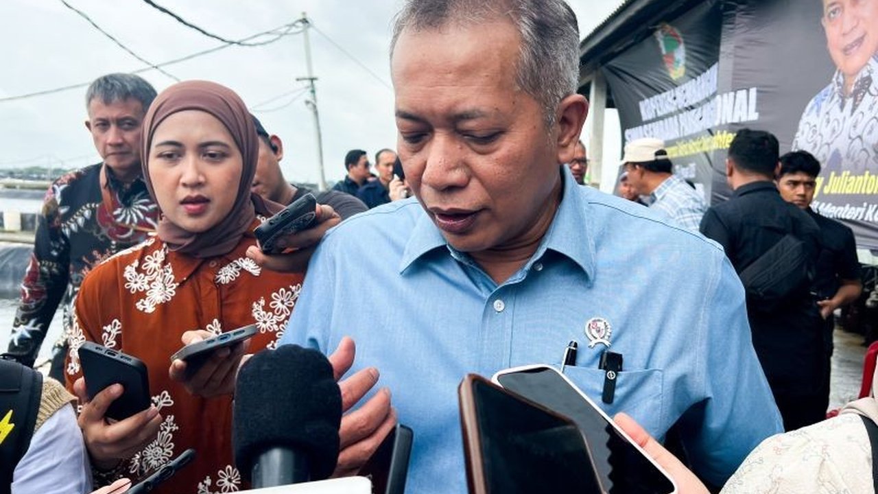 Kementerian Koperasi mendorong peningkatan produksi telur dari koperasi peternak ayam untuk mendukung program Makan Bergizi Gratis (MBG) dan menjamin ketersediaan pasokan telur yang stabil.