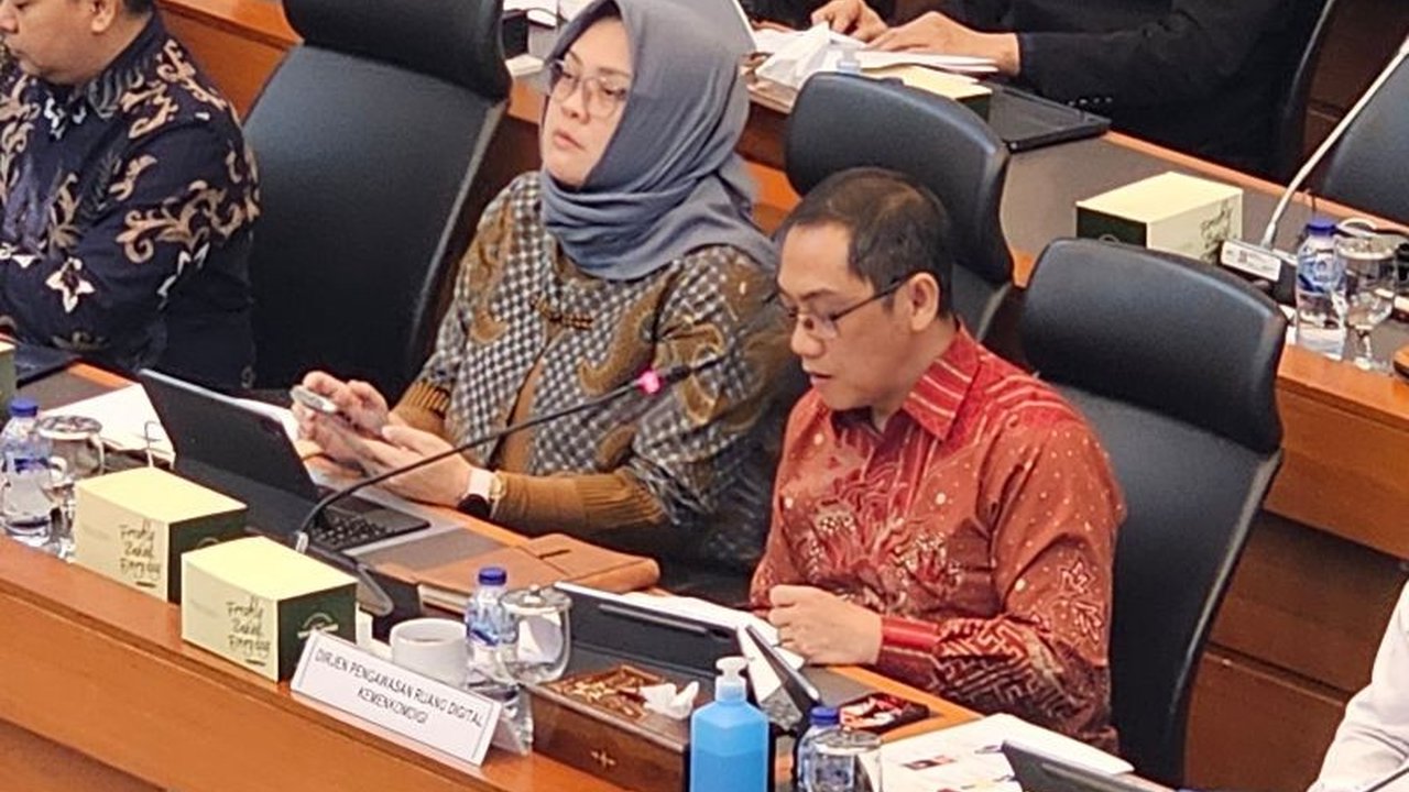 Kemkominfo laporkan penurunan signifikan transaksi judi online hingga triwulan III 2024, menunjukkan efektivitas strategi pemerintah dalam memberantas judi online di Indonesia.
