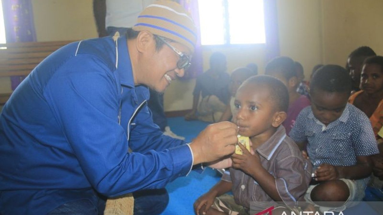 Dalam rangka HUT ke-6, Gekrafs Papua Pegunungan membagikan 500 porsi makanan bergizi gratis untuk mendukung program MBG di Kabupaten Jayawijaya dan mendorong peningkatan ekonomi kreatif di Papua Pegunungan.