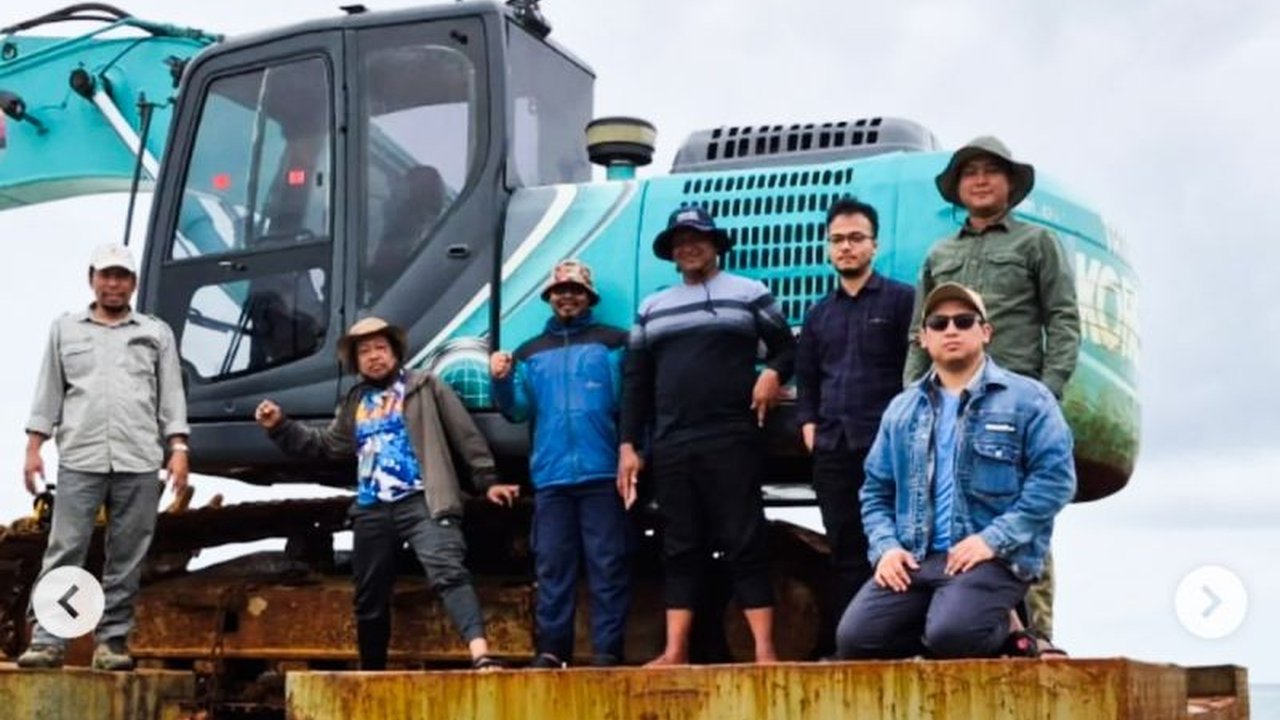 Kementerian Kelautan dan Perikanan (KKP) menemukan indikasi alih fungsi lahan mangrove di Pulau Pari akibat pembangunan pondok wisata, dan tengah menyelidiki dugaan pelanggaran izin lingkungan.