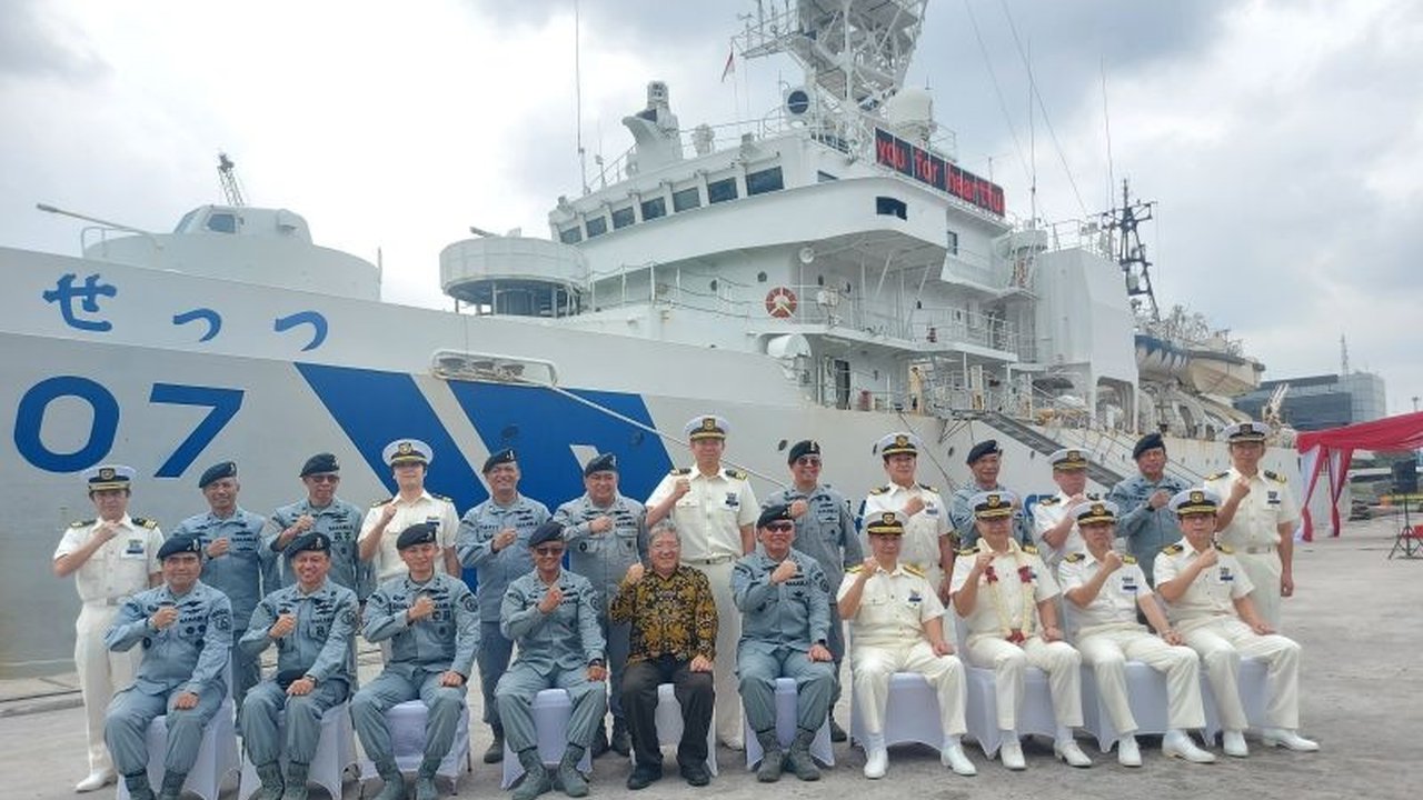 Penjaga Pantai Jepang menegaskan kapal Settsu yang berada di Jakarta untuk membantu pengamanan laut dari kejahatan, bukan untuk tujuan perang, dan akan berlatih bersama Bakamla Indonesia.
