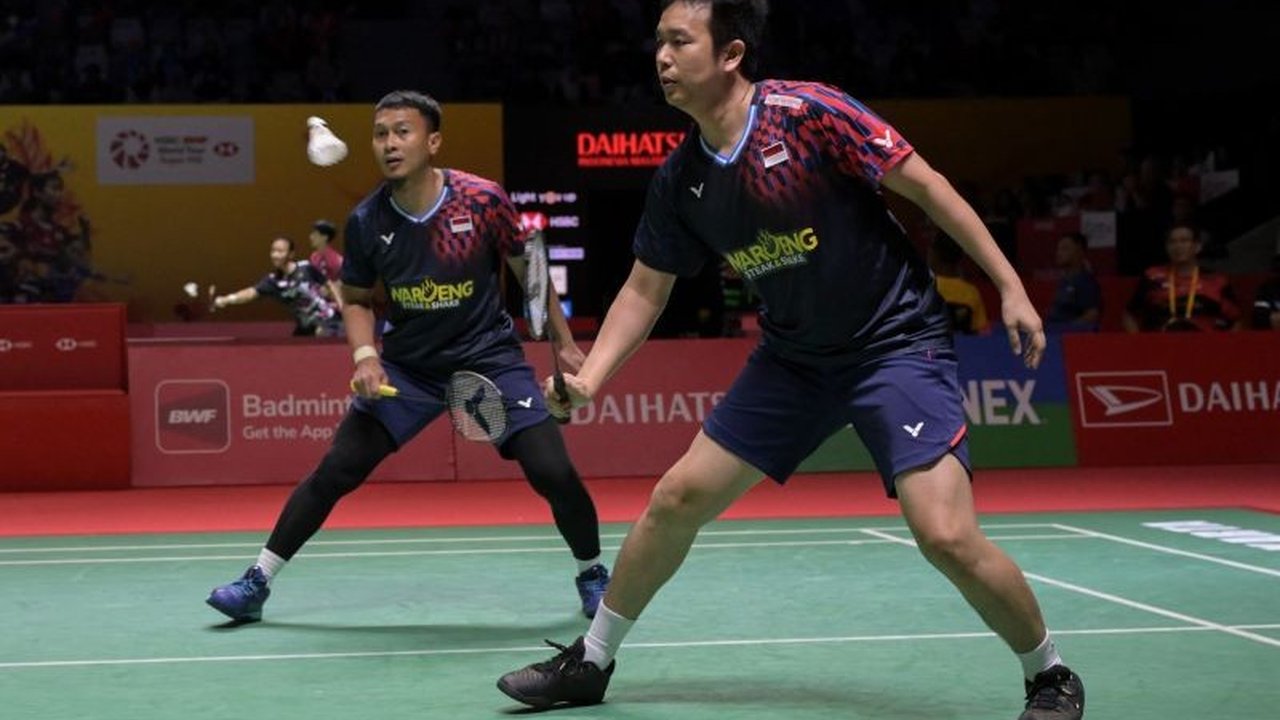 Sepuluh wakil Indonesia, termasuk pasangan ganda putra legendaris Mohammad Ahsan/Hendra Setiawan, akan berjuang di babak 16 besar Indonesia Masters 2025 di Istora Senayan, Jakarta, Kamis (23/1), dengan berbagai pertandingan menarik melawan lawan-lawan dar