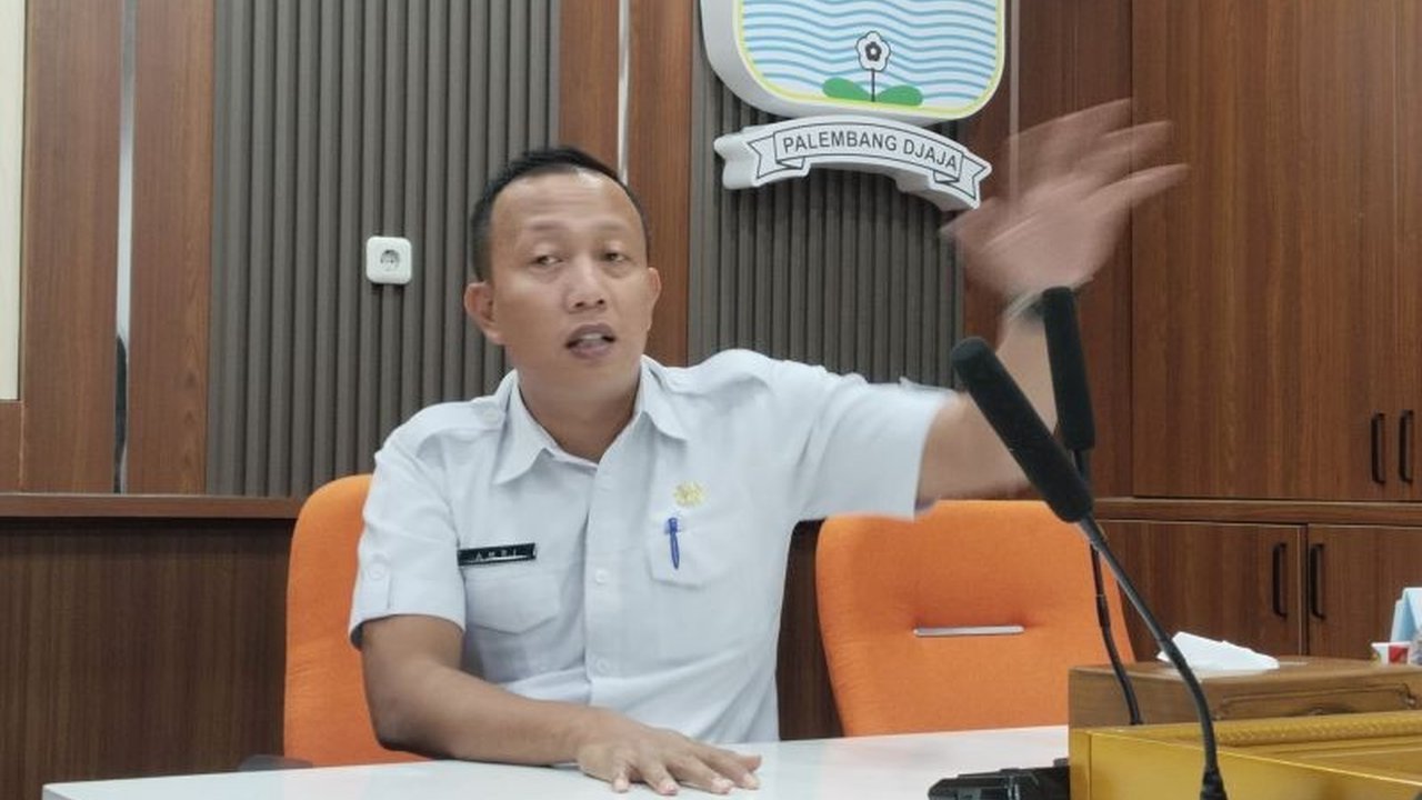 Dinas Pendidikan Palembang luncurkan program Gerakan Literasi Sedekah siswa untuk menumbuhkan kepedulian sosial dan membantu sesama di kalangan pelajar, tanpa paksaan dan terintegrasi dengan kegiatan belajar.