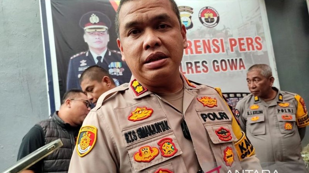 Polres Gowa segera melengkapi berkas perkara kasus sindikat uang palsu di UIN Alauddin yang dikembalikan Kejari Gowa, meskipun dua pelaku masih buron, proses hukum 18 tersangka lainnya tetap berlanjut.