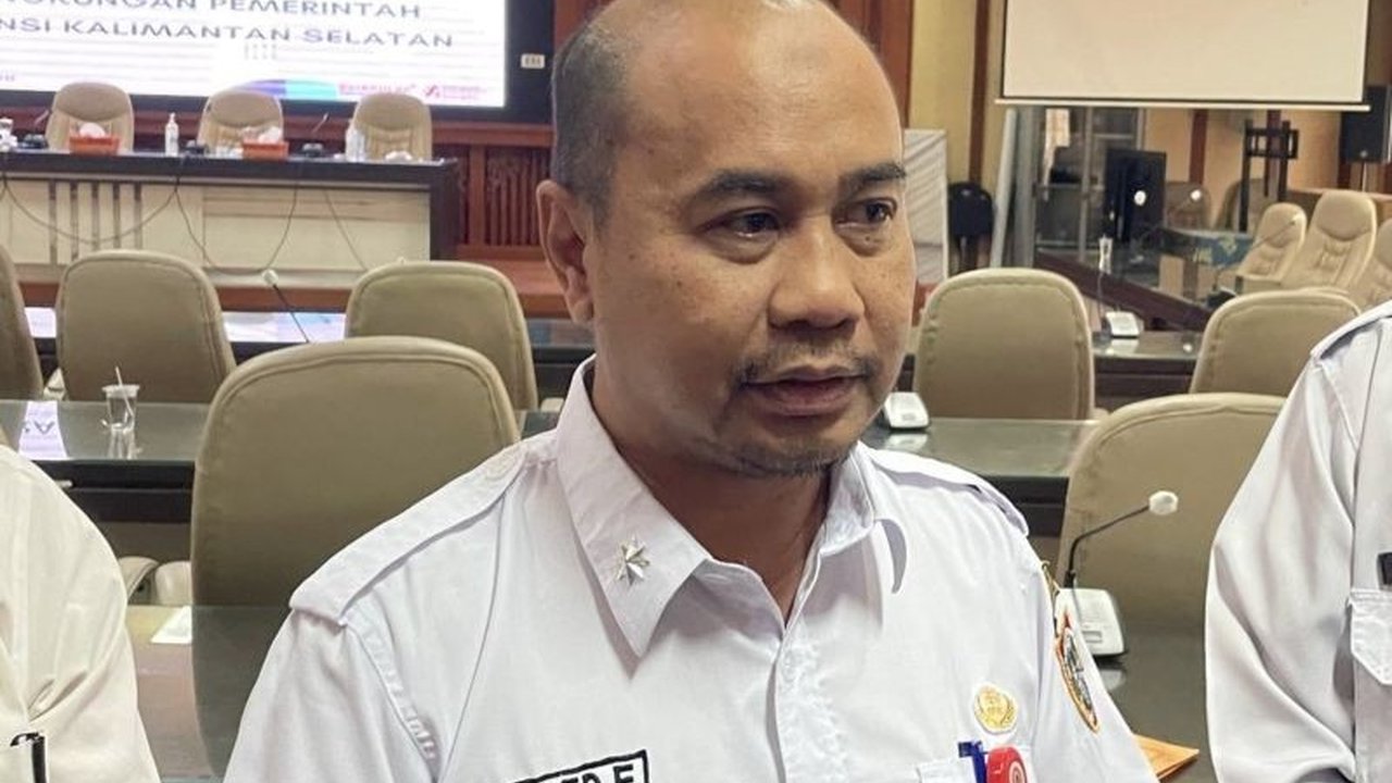 Pemerintah Provinsi Kalimantan Selatan menunggu petunjuk teknis dari pemerintah pusat terkait penggunaan Dana Desa untuk mendukung Program Makan Bergizi Gratis (MBG) yang telah dicanangkan.