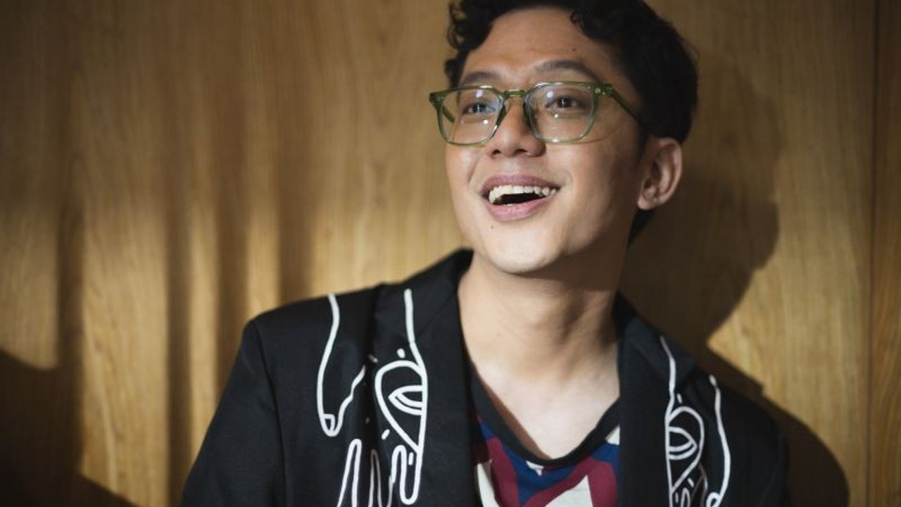 Penyanyi Sezairi meluncurkan single berbahasa Indonesia, 