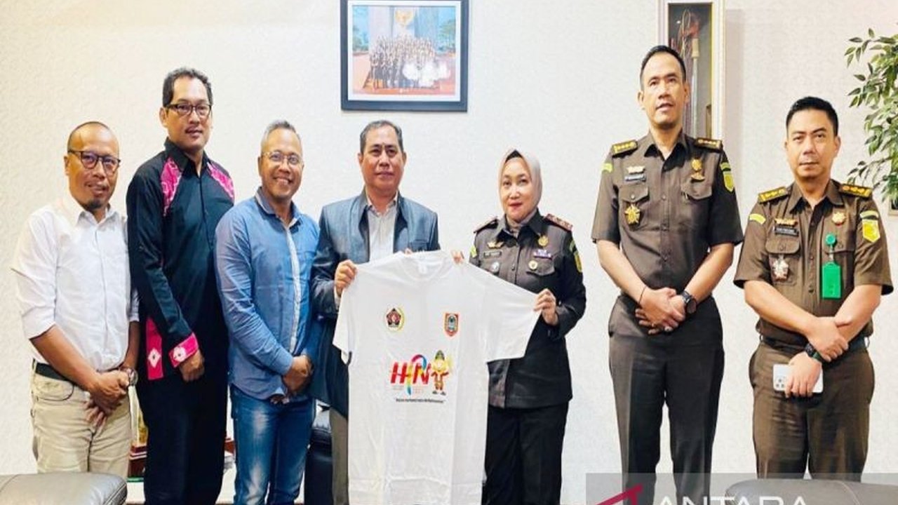 Hari Pers Nasional (HPN) 2025 di Kalimantan Selatan diharapkan menjadi langkah maju bagi pembangunan pers daerah,  mendukung UMKM, dan sektor pariwisata, sekaligus memastikan pelaksanaan acara sesuai aturan.