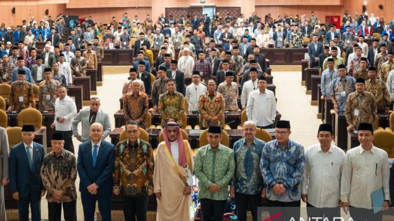 Forum Pesantren Alumni Gontor (FPAG) melakukan audiensi dengan MPR RI pada Kamis, 23 Januari 2024, untuk membahas penguatan pendidikan Islam guna mencetak SDM unggul menuju Indonesia Emas 2045.