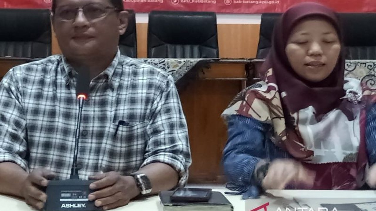 KPU Batang menunggu kepastian jadwal pelantikan kepala daerah terpilih, yang sebelumnya dijadwalkan 10 Februari 2025, namun kini menunggu konfirmasi resmi terkait kemungkinan perubahan jadwal menjadi 6 Februari 2025 setelah kesepakatan Komisi II DPR RI da