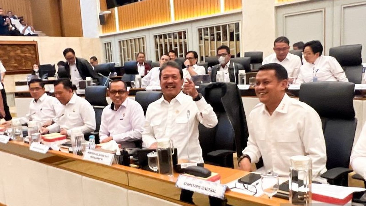 Pagar Laut Ilegal Ganggu Nelayan dan PLTU: KKP Lakukan Pembongkaran