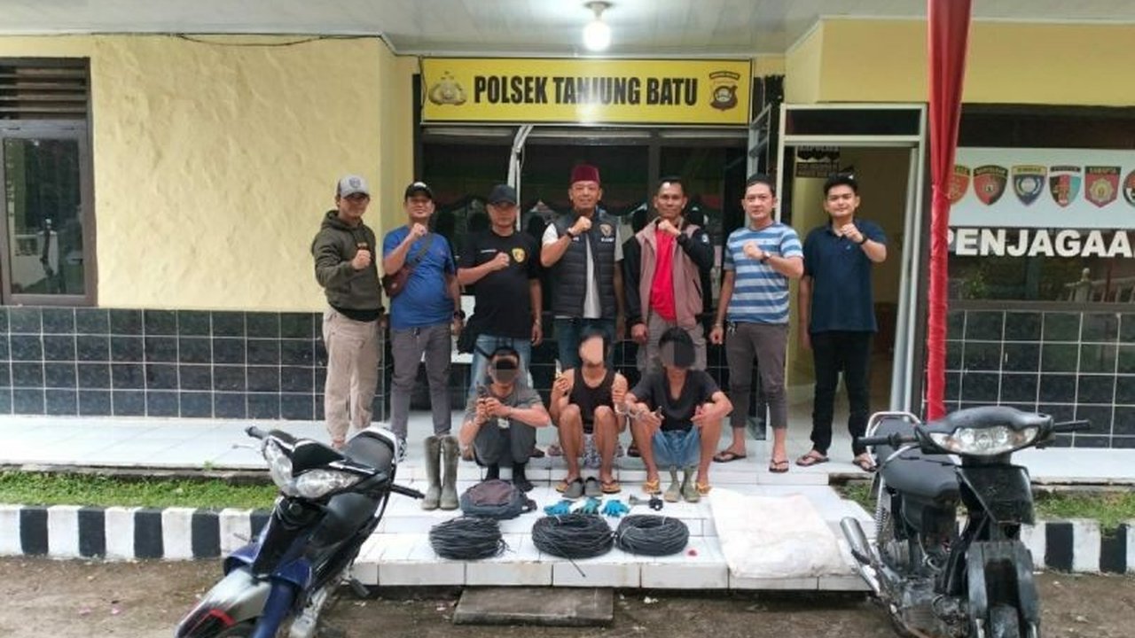 Polisi Polres Ogan Ilir berhasil menangkap sindikat pencuri kabel bawah tanah sepanjang 75 meter senilai Rp75 juta di KM 32 Tanjung Batu,  dengan tiga tersangka yang telah diamankan dan barang bukti disita.