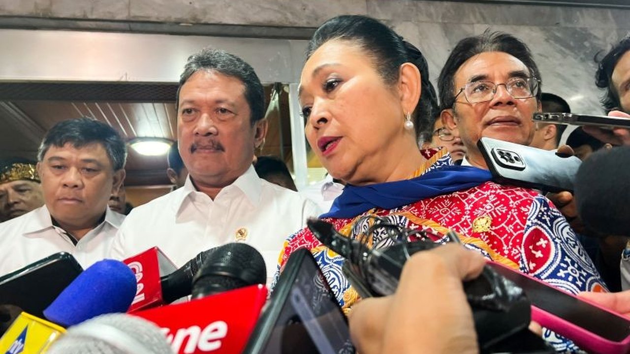 Menanggapi polemik pagar laut di perairan Tangerang sepanjang 30,16 km, Menteri Trenggono menargetkan penyelesaian masalah administrasi dalam waktu satu minggu dan akan meningkatkan koordinasi antar kementerian/lembaga.