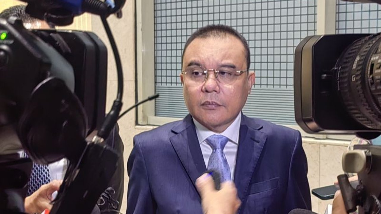 Wakil Ketua DPR RI, Sufmi Dasco Ahmad, mengusulkan pemberian izin tambang kepada perguruan tinggi untuk menambah pemasukan, namun mekanisme dan dampaknya masih perlu dikaji lebih lanjut dalam revisi UU Minerba.