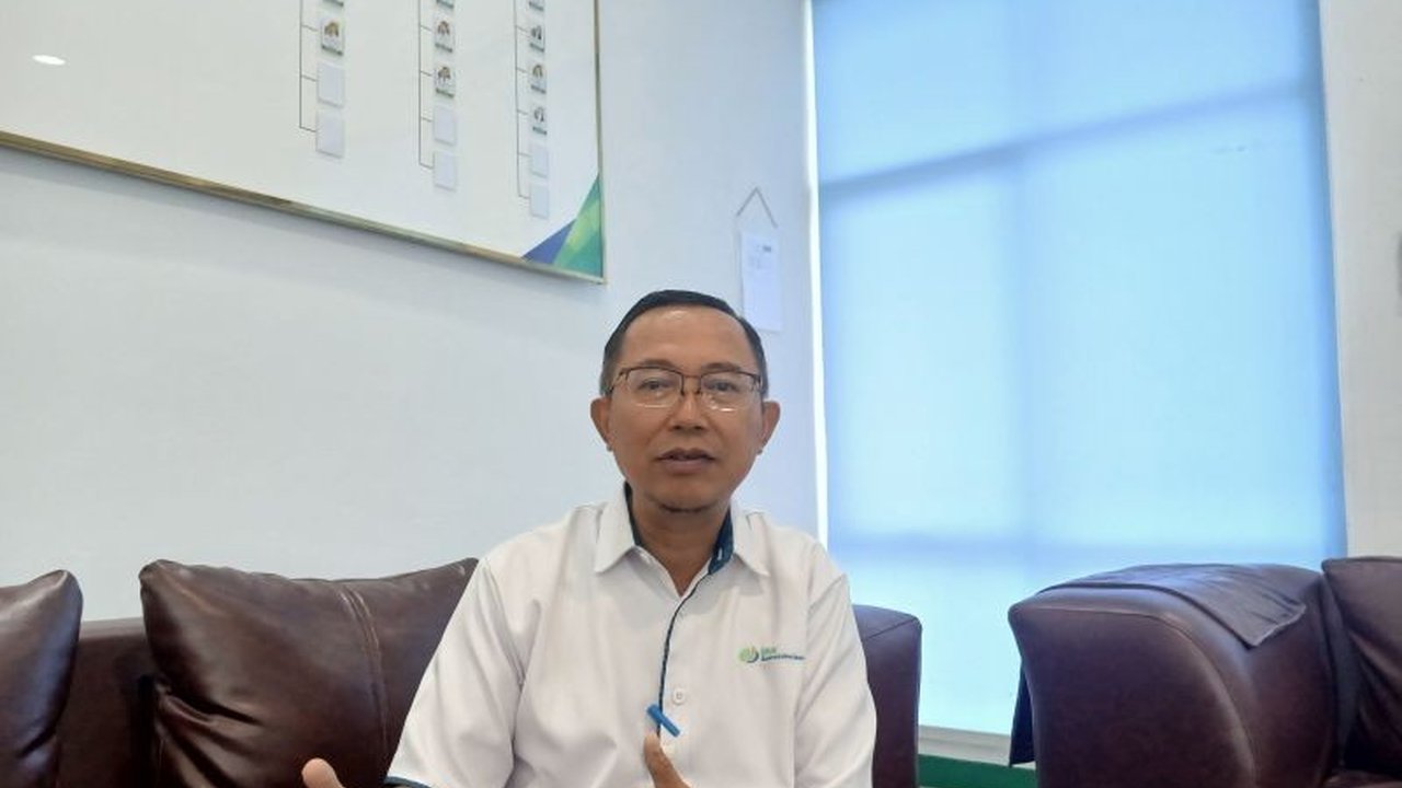 BPJamsostek Jambi mengingatkan peserta untuk menghindari calo saat mengajukan klaim, mendorong penggunaan aplikasi resmi atau bantuan perangkat desa agar proses klaim cepat dan terhindar dari potongan biaya.