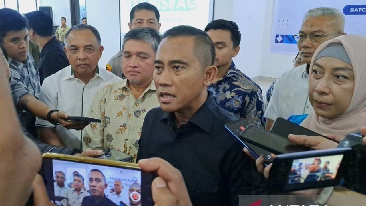 Kepala BNPT menjelaskan bahwa narapidana teroris (napiter) dapat mengajukan pembebasan bersyarat sesuai peraturan Menkumham, asalkan memenuhi syarat dan ketentuan yang berlaku, termasuk berikrar setia pada NKRI.