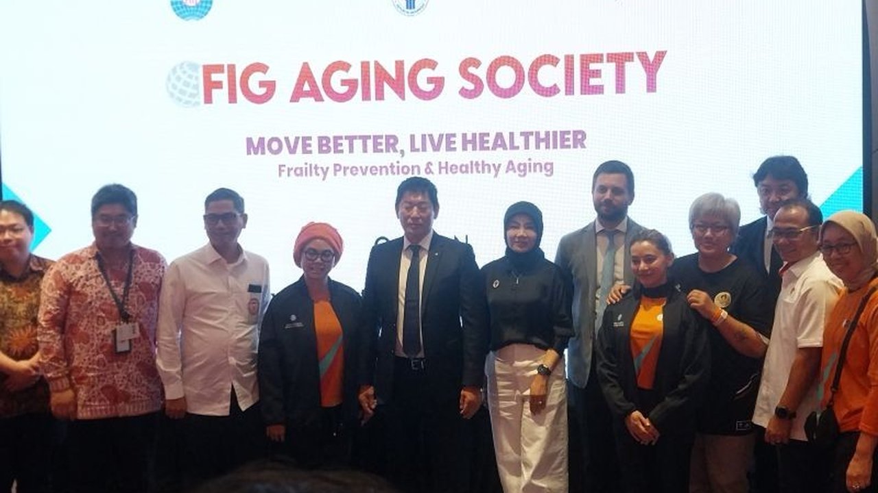 Kejuaraan Dunia Senam 2025 di Jakarta diharapkan tidak hanya menjadi ajang kompetisi, tetapi juga memberikan kontribusi sosial bagi masyarakat Indonesia, khususnya para lansia, melalui program kesehatan dan senam.
