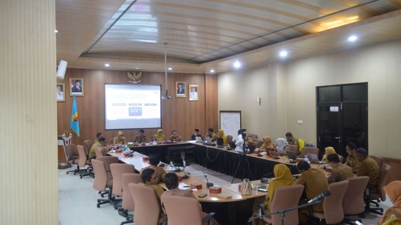 Pemerintah Kota Solok, Sumatera Barat,  fokus memperkuat fondasi transformasi ekonomi lewat program-program unggulan guna meningkatkan produktivitas daerah dan mewujudkan perekonomian yang tangguh, maju, dan inklusif.