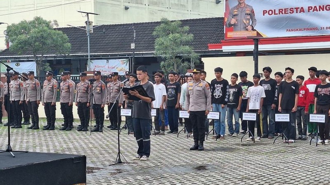 Dua belas geng motor di Pangkalpinang, Bangka Belitung, resmi bubar pada Kamis lalu, sebagai bagian dari upaya kepolisian menciptakan kota yang bebas dari aksi geng motor.