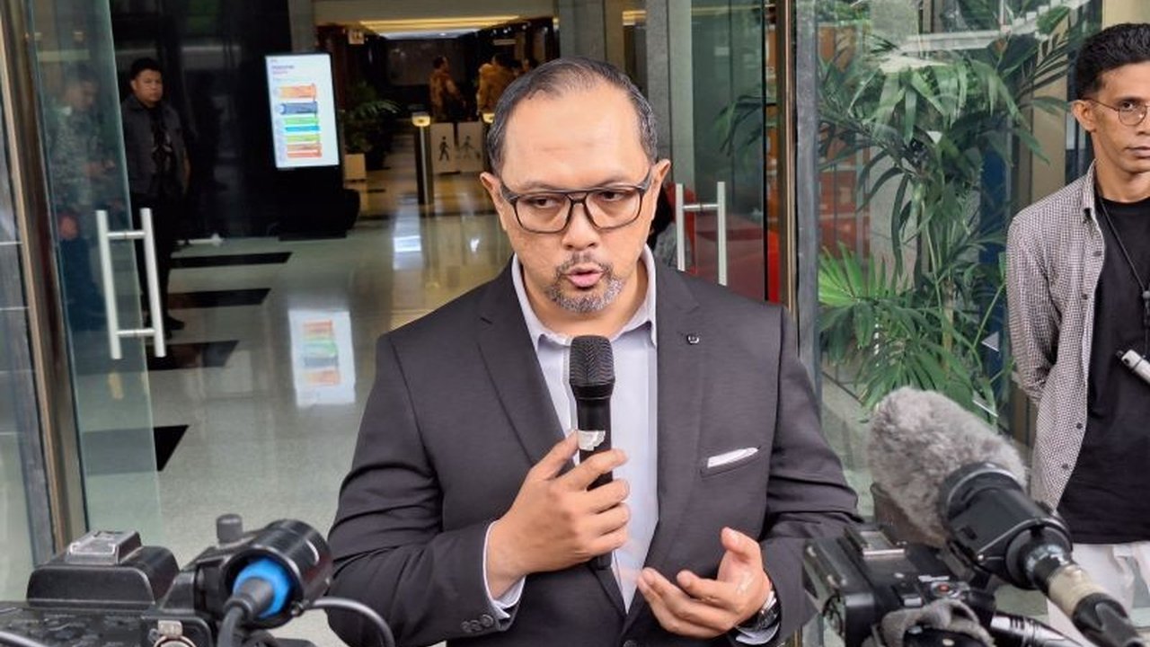 Komisi Pemberantasan Korupsi (KPK) memanggil dan menggeledah rumah mantan Wantimpres Djan Faridz terkait penyidikan kasus buronan Harun Masiku,  menyita sejumlah dokumen dan barang bukti elektronik.