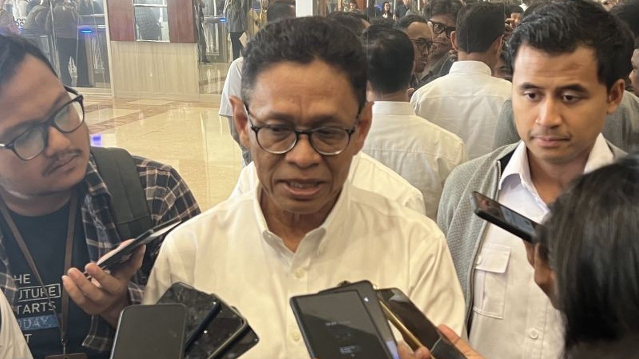 Keputusan AS keluar dari Perjanjian Paris membuat Indonesia mengkaji ulang dampaknya terhadap pendanaan proyek energi terbarukan dan mencari alternatif pendanaan lain untuk tetap mencapai target transisi energi.