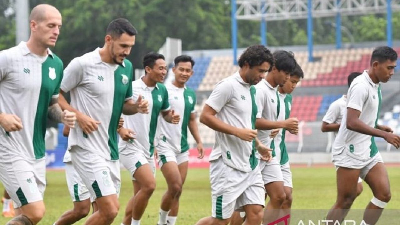 PSMS Medan optimistis raih kemenangan atas Persikota Tangerang di babak playoff degradasi Liga 2, meski Persikota telah mendatangkan beberapa pemain baru dan laga ini krusial bagi kedua tim.
