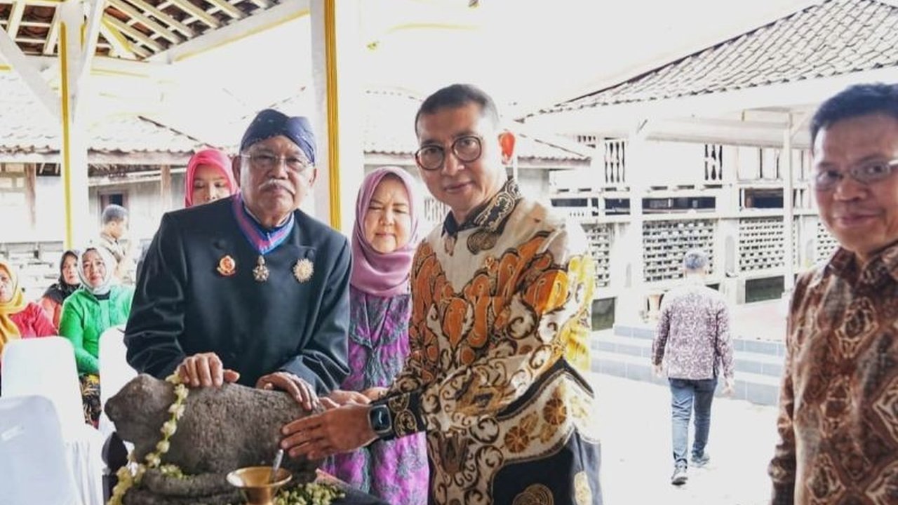 Kementerian Kebudayaan menerima hibah 47 arca bersejarah dari keluarga Panembahan Hardjonagoro, memperkaya koleksi dan mendorong apresiasi budaya Indonesia.