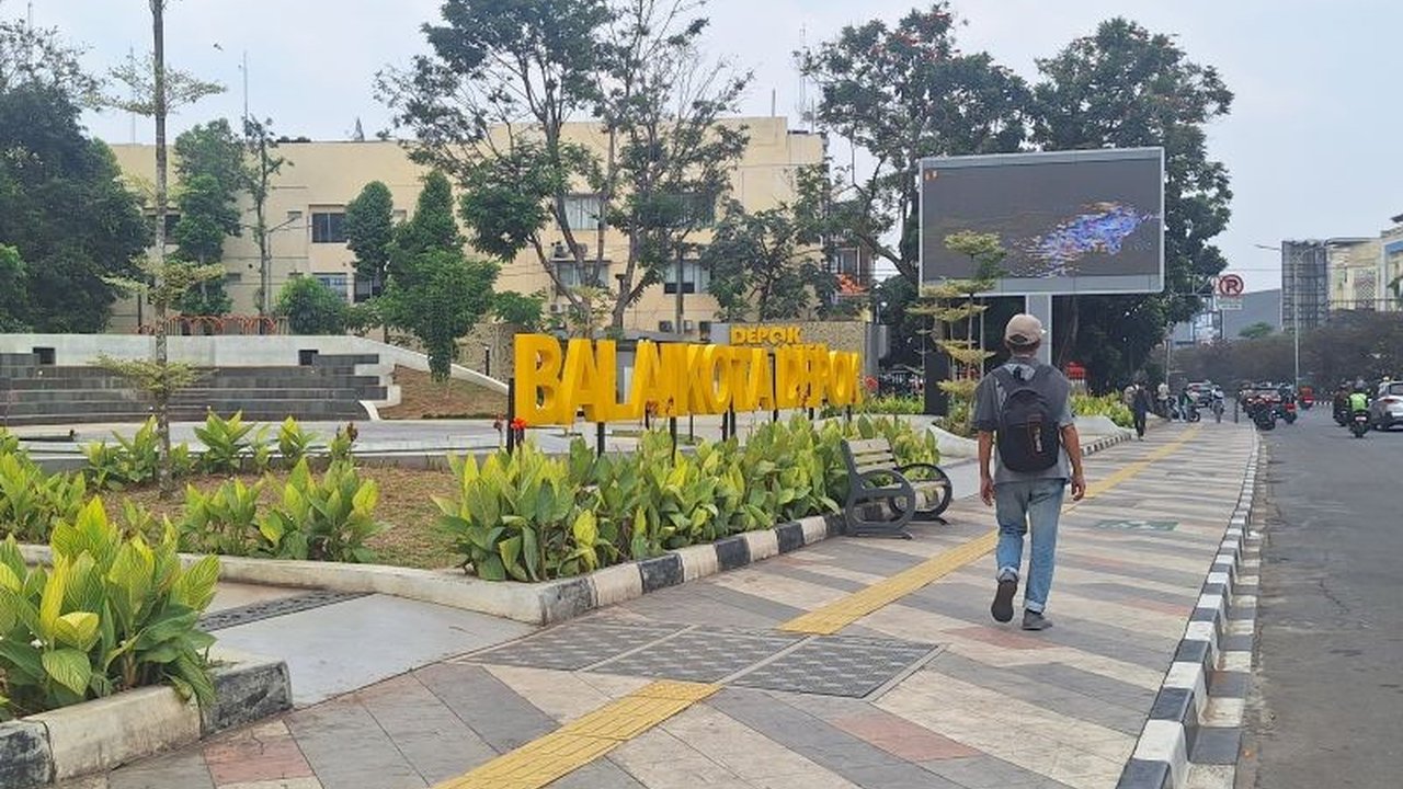 Pemerintah Kota Depok membentuk tim monitoring untuk memastikan kenaikan Upah Minimum Kota (UMK) 2025 sebesar Rp5.195.720,78 diterapkan dengan benar di seluruh perusahaan di Depok.