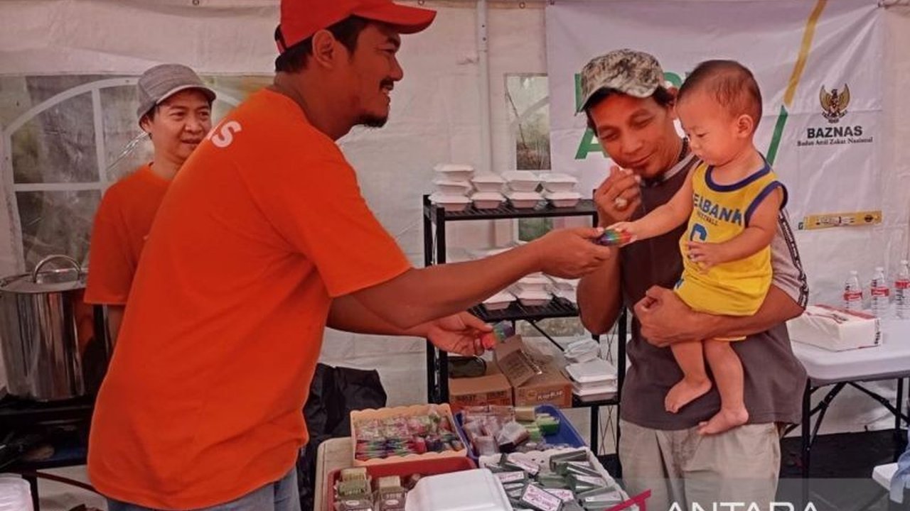 Baznas RI Salurkan Bantuan untuk Korban Kebakaran Kemayoran