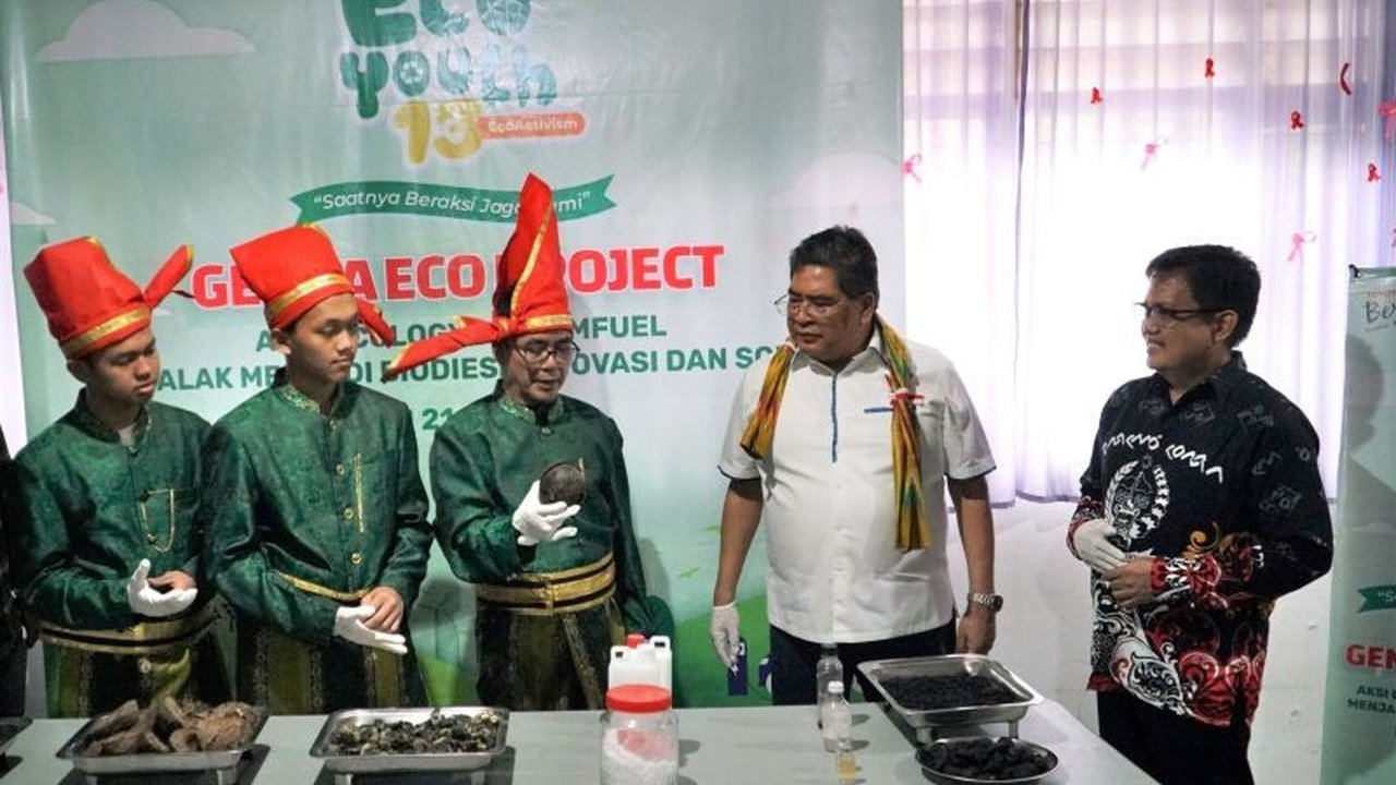 Toyota Indonesia melalui TMMIN dan TAM, melanjutkan pendampingan 25 finalis Toyota Eco Youth (TEY) ke-13 di Makassar, fokus pada dekarbonisasi dan pengembangan ekonomi berkelanjutan.