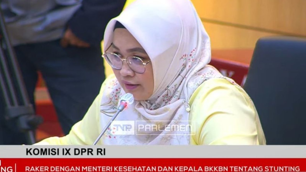Wakil Ketua Komisi IX DPR RI mendukung Atase Ketenagakerjaan (Atnaker) berada di bawah Kementerian Pelindungan Pekerja Migran Indonesia (P2MI) untuk melindungi dan memperjuangkan hak-hak PMI di luar negeri.