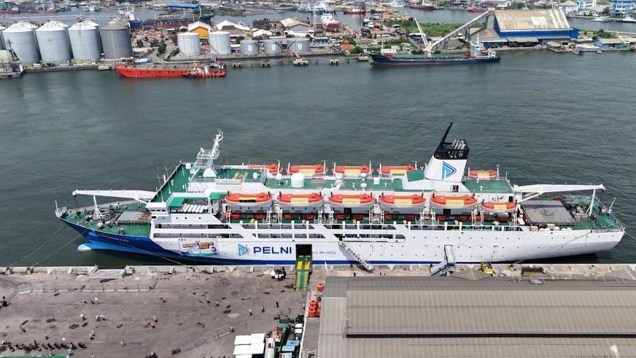 KM Dobonsolo Pelni Perawatan, Tetap Layani Penumpang Lebaran 2025