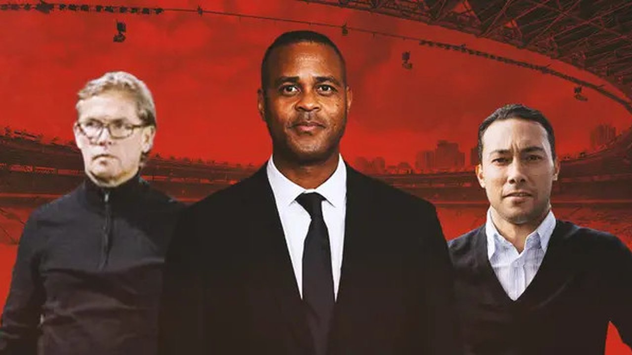 Timnas Indonesia - Alex Pastoor, Kluivert, Landzaat (Bola.com/Adreanus Titus)