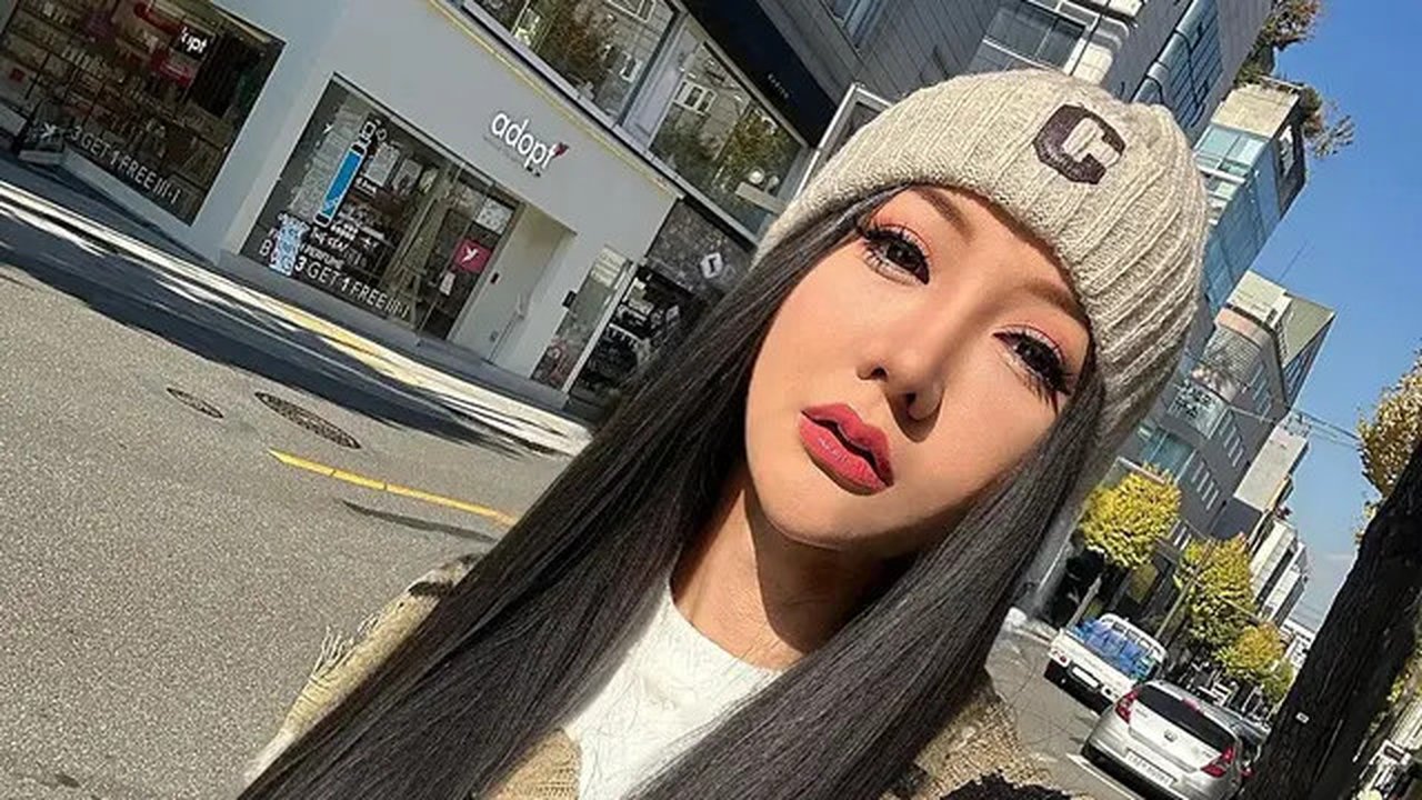 Lucinta Luna salah satu selebritas yang merasakan euforia film Siksa Neraka. Usai menonton, ia janji akan banyak berubah jadi lebih baik pada tahun 2024. (Foto: Dok. Instagram @lucintaluna