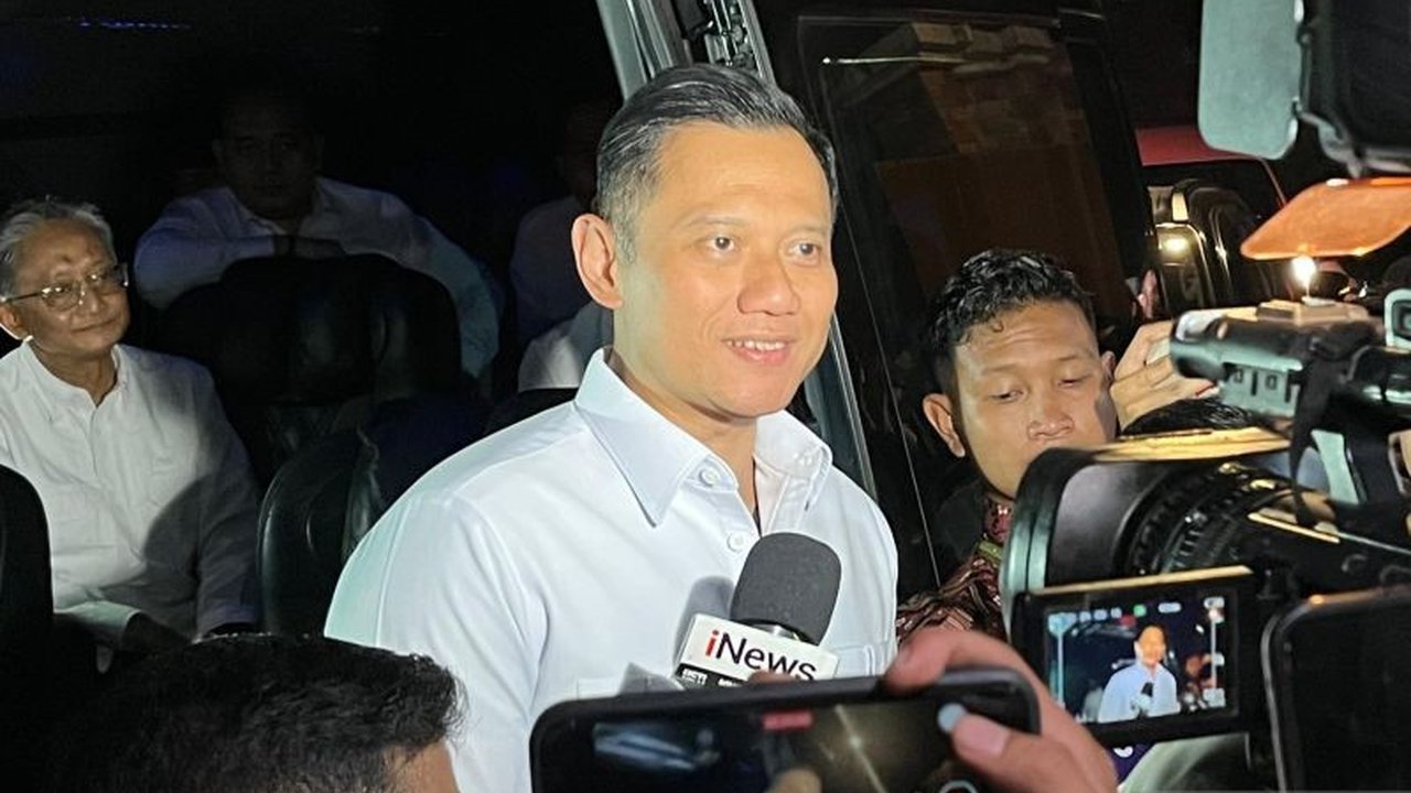 Menko Infrastruktur Agus Harimurti Yudhoyono (AHY) menilai 100 hari kerja Presiden Prabowo Subianto berjalan dengan baik dan progresif, ditandai dengan integrasi antar kementerian dalam pembangunan infrastruktur.