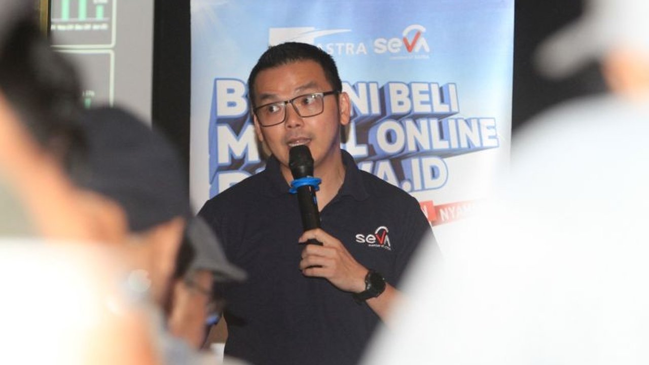 Meskipun penjualan mobil secara nasional turun, SEVA berhasil menjual lebih dari 17.500 unit mobil di tahun 2024 dengan nilai transaksi mencapai Rp8,2 triliun, sekaligus menawarkan fitur kalkulator pinjaman untuk memudahkan konsumen.