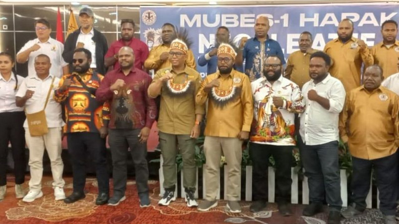 Pemerintah Kabupaten Mimika berkomitmen mendukung penuh pengusaha Orang Asli Papua (OAP) melalui berbagai program strategis untuk mendorong perekonomian dan menciptakan lapangan kerja di daerah tersebut.