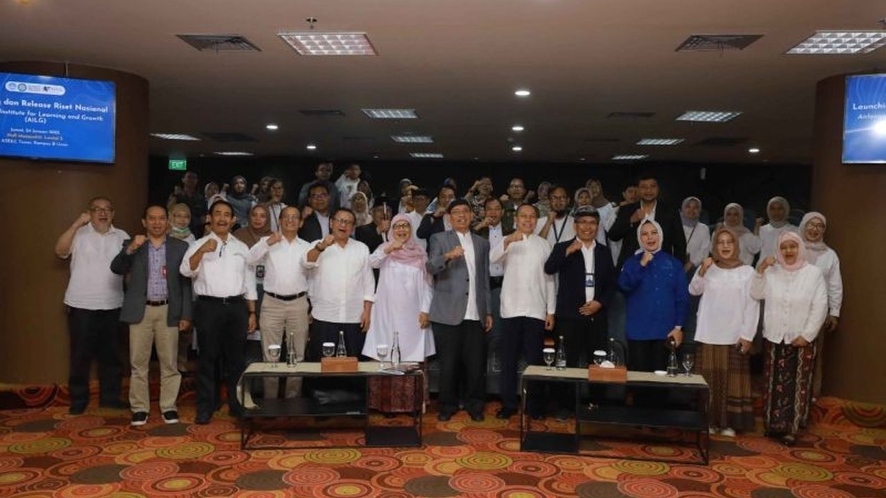 Universitas Airlangga (Unair) meluncurkan Airlangga Institute for Learning and Growth (AILG) dan merilis hasil riset kolaborasi nasional, termasuk studi tentang toleransi gratifikasi dan pencapaian SDGs di Indonesia.