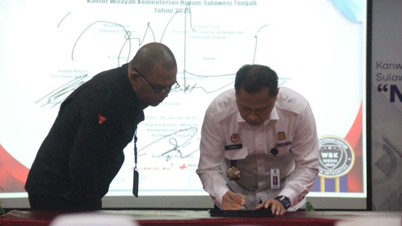 Kemenkumham Sulteng berkomitmen mewujudkan Zona Integritas menuju Wilayah Bebas dari Korupsi (WBK) dan Wilayah Birokrasi Bersih Melayani (WBBM) pada 2025 melalui penandatanganan perjanjian kinerja dan pakta integritas.