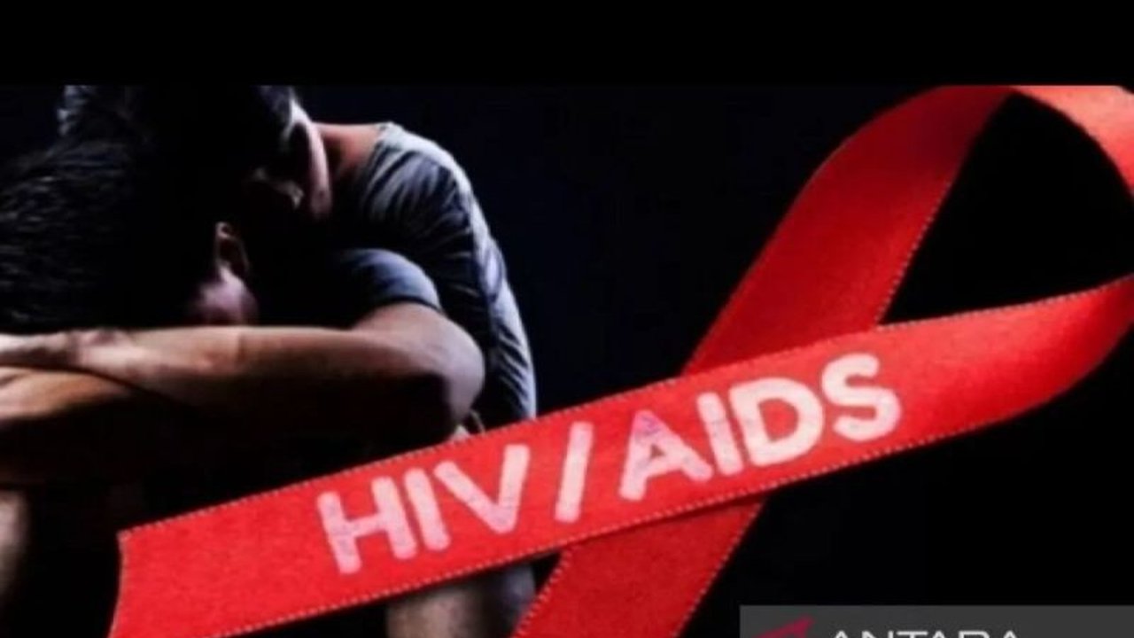 Kementerian Kesehatan RI melaporkan peningkatan kasus TB HIV di tahun 2024 menjadi 17.136 kasus, dan tengah gencar melakukan berbagai upaya untuk eliminasi penyakit tersebut melalui skrining dini dan pengobatan terintegrasi.