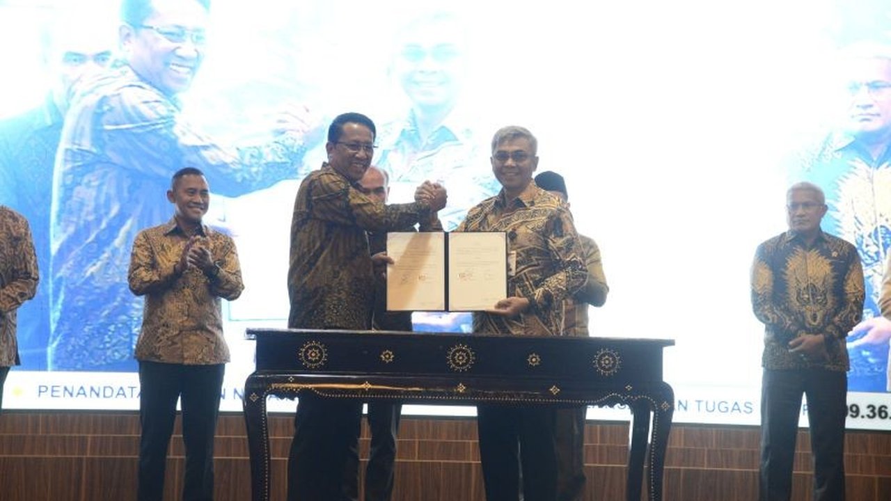 KPK dan Kementerian Hukum dan HAM menandatangani MoU untuk perkuat koordinasi pemberantasan korupsi di Indonesia, mencakup pencegahan, penindakan, dan peningkatan transparansi pemerintahan.