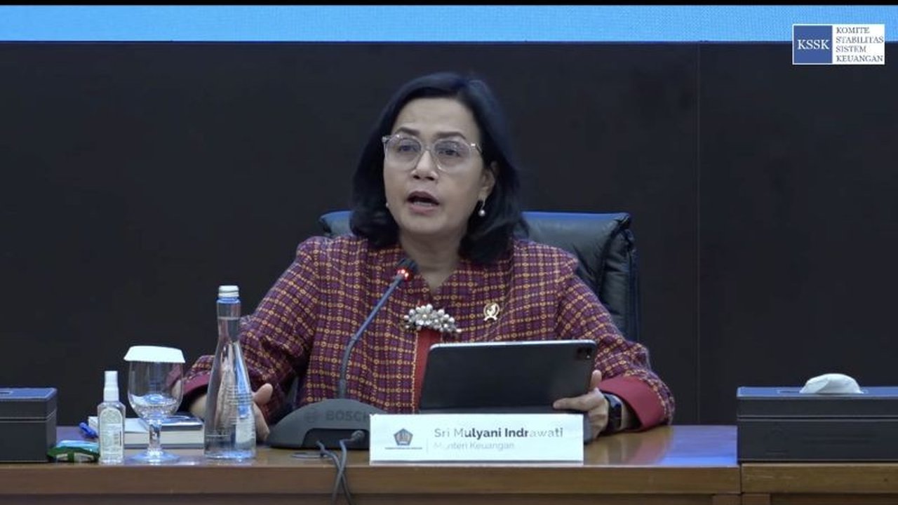 Menteri Keuangan Sri Mulyani memastikan sistem keuangan Indonesia tetap stabil di tengah ketidakpastian ekonomi global, ditopang oleh investasi, konsumsi, dan surplus neraca perdagangan.