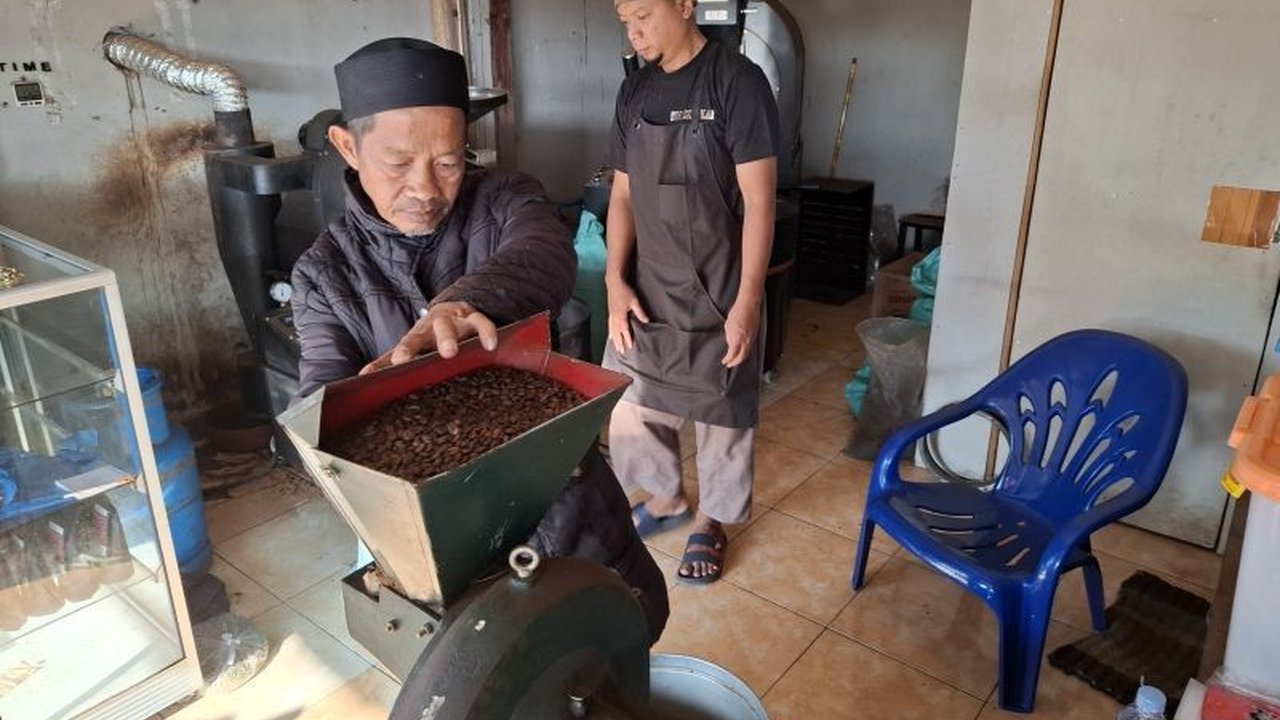 Pertumbuhan pajak perdagangan besar di Lampung pada 2024 mencapai 38,91%, didorong oleh lonjakan pajak subsektor kopi, teh, dan kakao hingga 177,92%, serta peningkatan permintaan ekspor dan sektor pertanian.