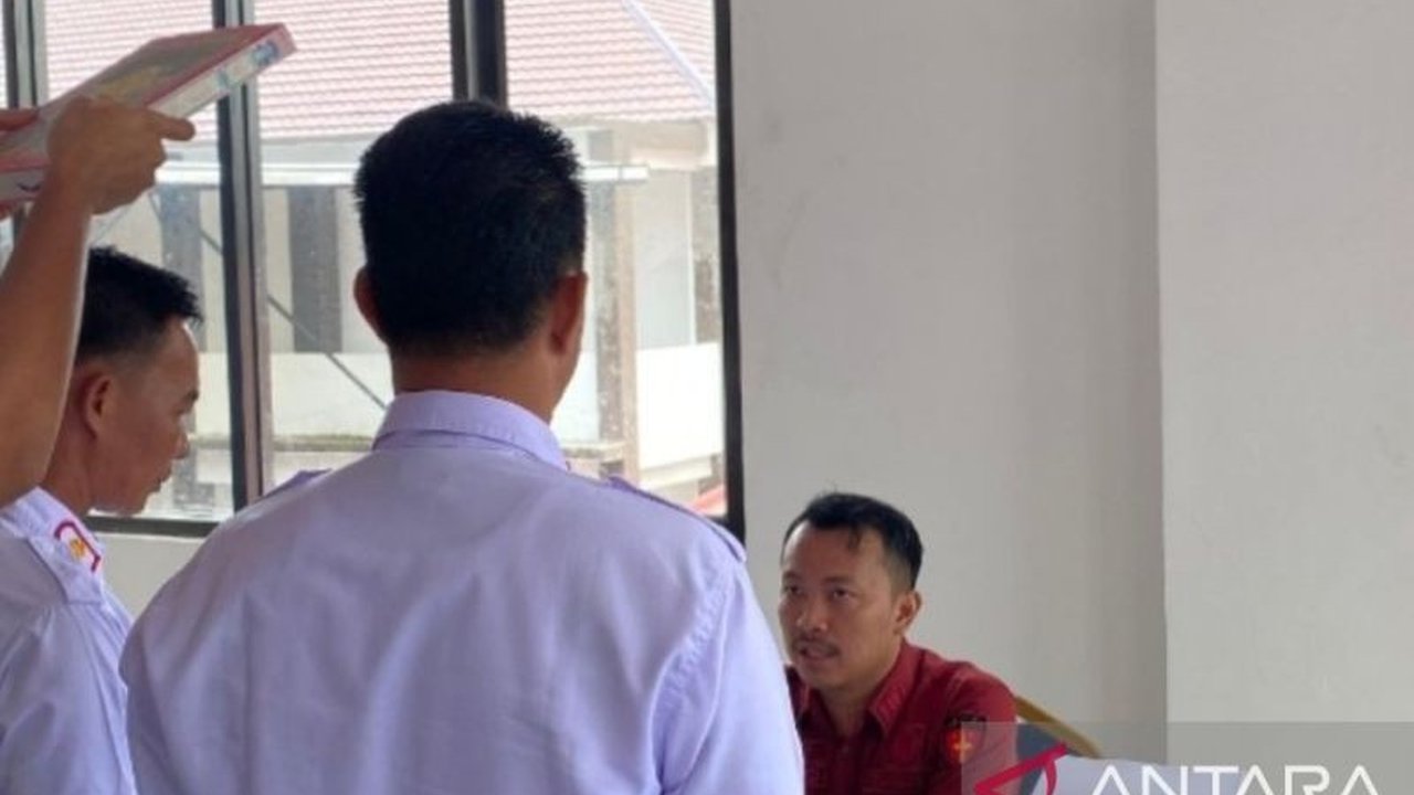 Kejaksaan Negeri Lahat memanggil seluruh kepala desa untuk dimintai keterangan sebagai saksi dalam kasus dugaan korupsi pembuatan peta desa fiktif tahun anggaran 2023, dengan total saksi yang diperiksa telah mencapai 190 orang.